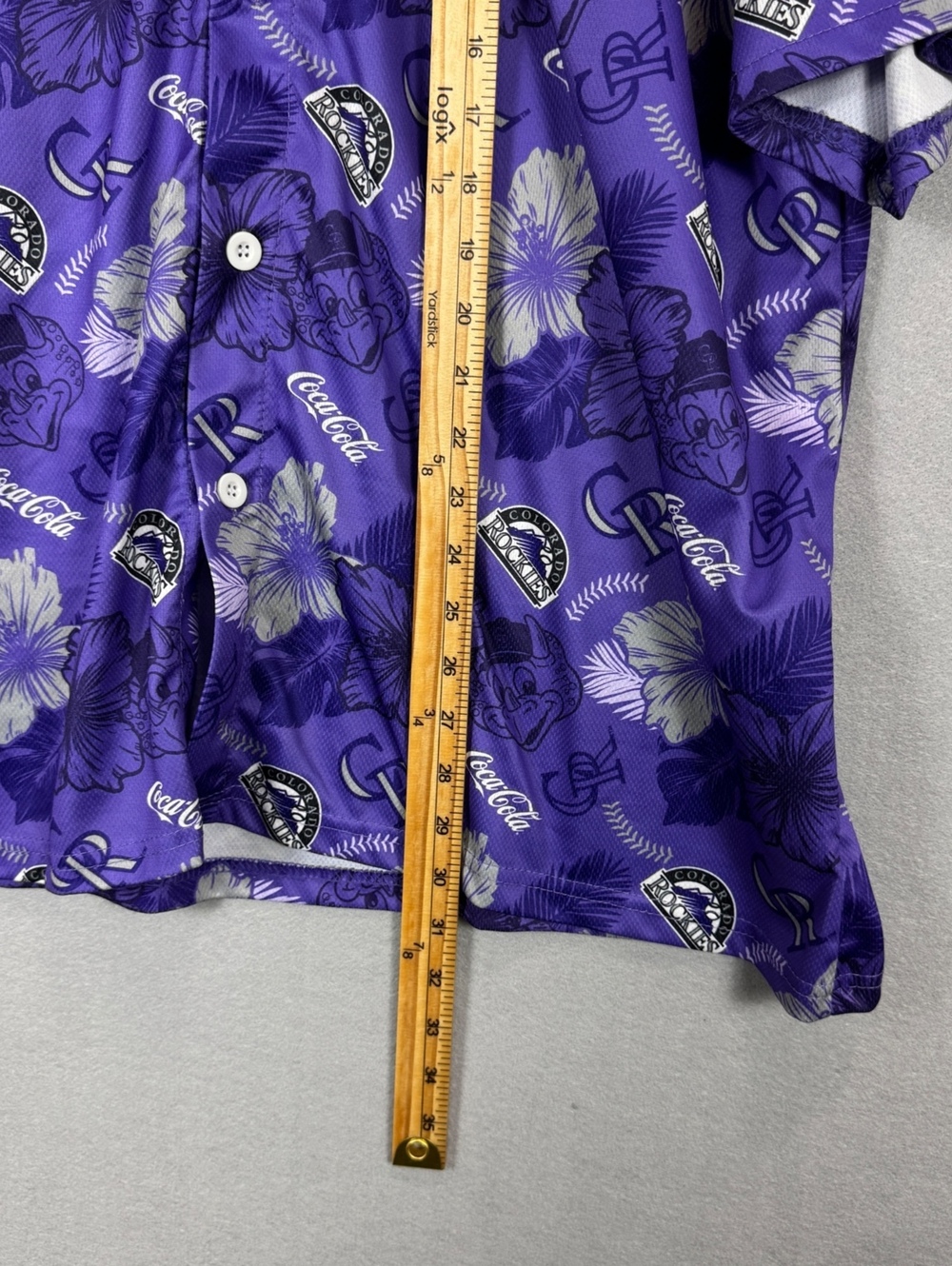Colorado Rockies Purple Men's XL Button-Up Shirt - Picture 5 of 6